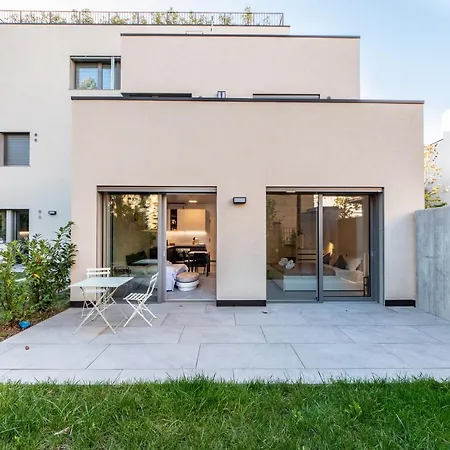 Housmart Toscana 53 Black בולוניה