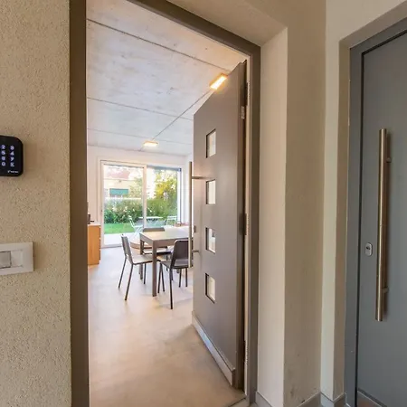 Housmart Toscana 53 Black