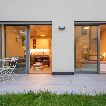 Housmart Toscana 53 Black Μπολόνια