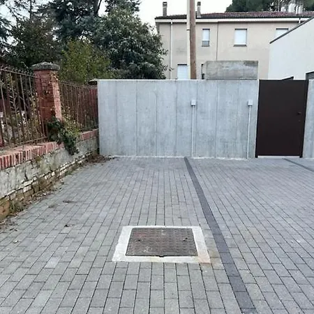 Housmart Toscana 53 Black Apartmán Boloňa