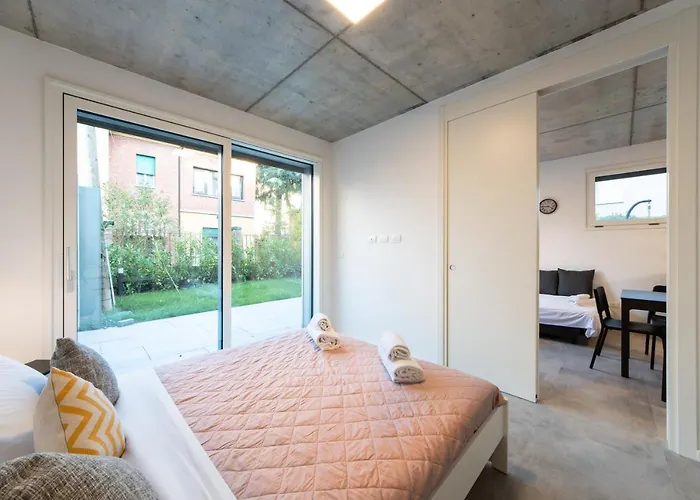 Apartment Housmart Toscana 53 Black *