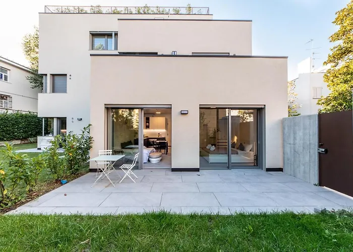 Housmart Toscana 53 Black Bologna