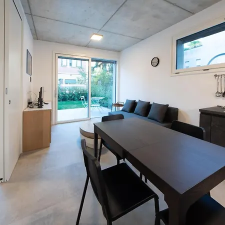 Housmart Toscana 53 Black * Bologna